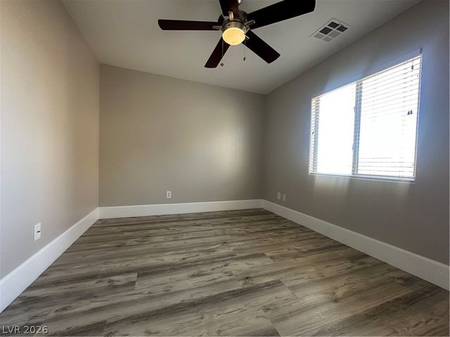 2176 Low Creek Court, Las Vegas, NV 89123