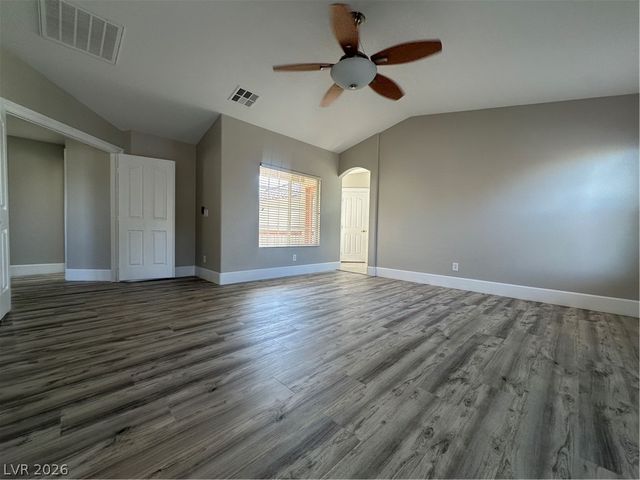 2176 Low Creek Court, Las Vegas, NV 89123