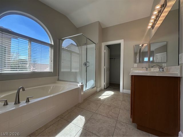 2176 Low Creek Court, Las Vegas, NV 89123