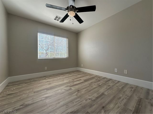 2176 Low Creek Court, Las Vegas, NV 89123