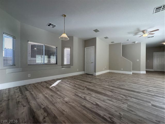 2176 Low Creek Court, Las Vegas, NV 89123