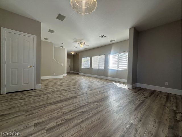 2176 Low Creek Court, Las Vegas, NV 89123