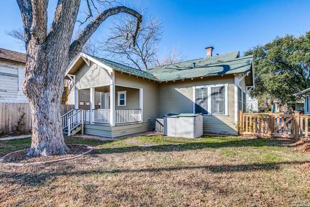 204 Queen Anne, San Antonio, TX 78209