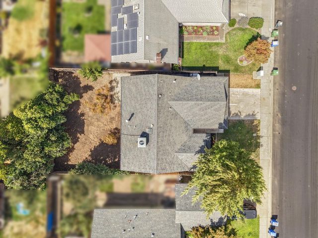 114 Evelyn Ct, Woodbridge, CA 95258