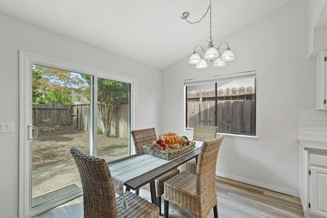 114 Evelyn Ct, Woodbridge, CA 95258