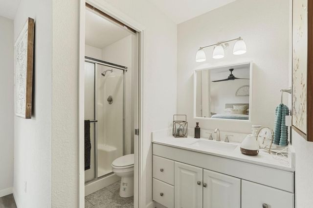 114 Evelyn Ct, Woodbridge, CA 95258