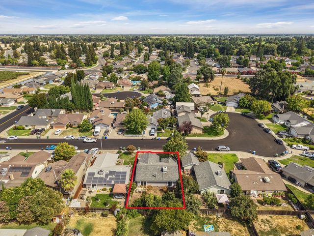 114 Evelyn Ct, Woodbridge, CA 95258