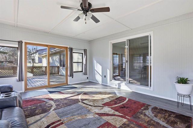 907 E FLORIDA AVENUE, Appleton, WI 54911