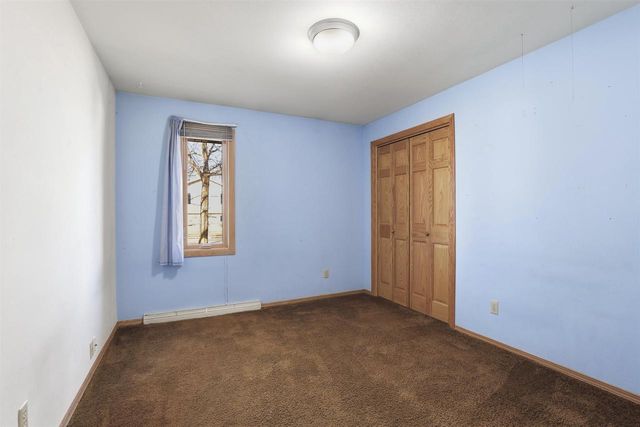 907 E FLORIDA AVENUE, Appleton, WI 54911