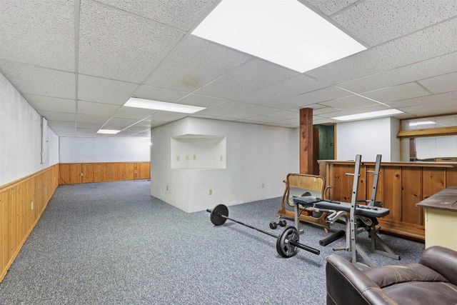 907 E FLORIDA AVENUE, Appleton, WI 54911