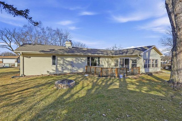 907 E FLORIDA AVENUE, Appleton, WI 54911