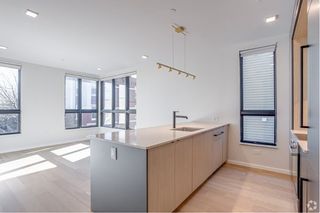 9-11 Burney 404, Boston, MA 02120