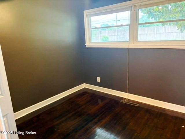 2707 Gardiner Ln, Louisville, KY 40205