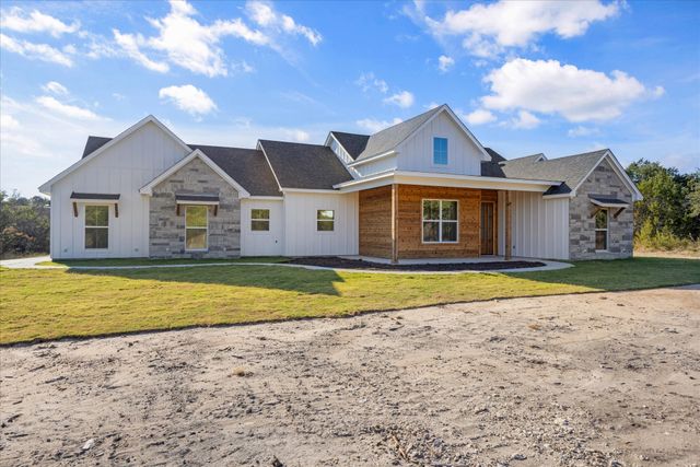 370 Hidden Lake, Bluff Dale, TX 76433