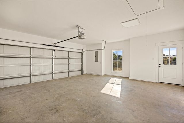 370 Hidden Lake, Bluff Dale, TX 76433