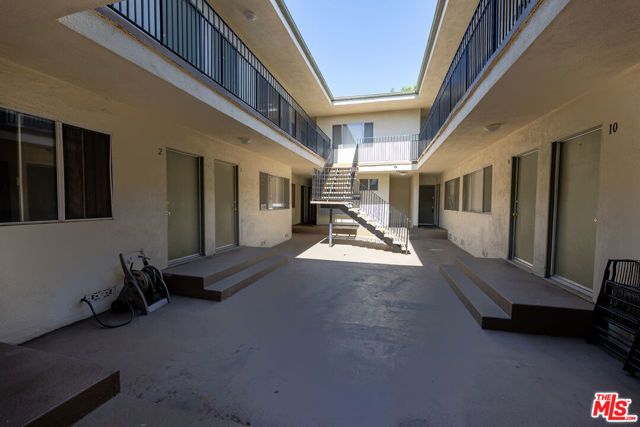 275 Lucas Avenue 4, Los Angeles, CA 90026