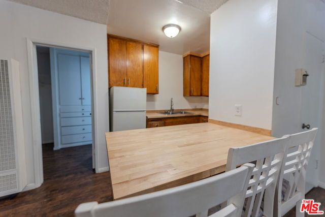275 Lucas Avenue 4, Los Angeles, CA 90026