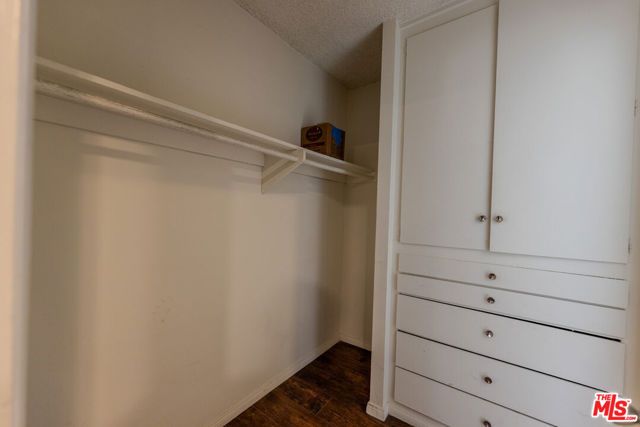 275 Lucas Avenue 4, Los Angeles, CA 90026