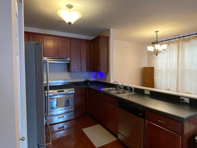 1587 Millbrook Drive 1587, Algonquin, IL 60102