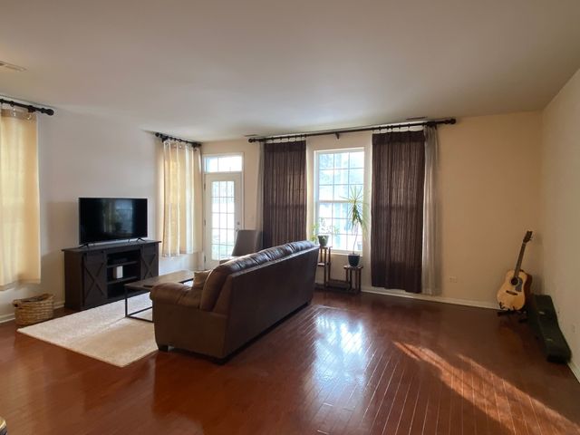 1587 Millbrook Drive 1587, Algonquin, IL 60102