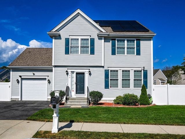 92 Tarkiln Pl, New Bedford, MA 02745