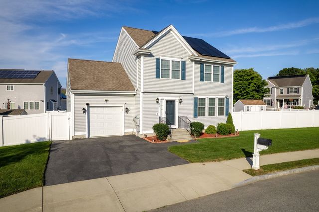 92 Tarkiln Pl, New Bedford, MA 02745