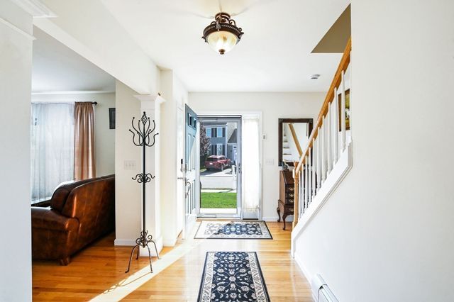 92 Tarkiln Pl, New Bedford, MA 02745