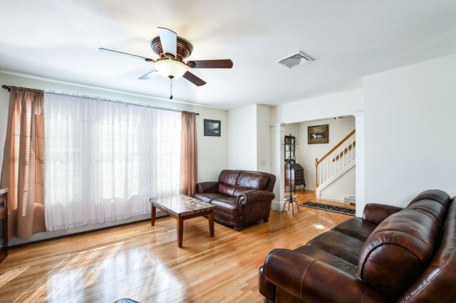 92 Tarkiln Pl, New Bedford, MA 02745