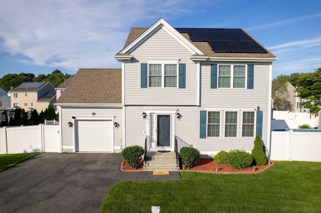 92 Tarkiln Pl, New Bedford, MA 02745