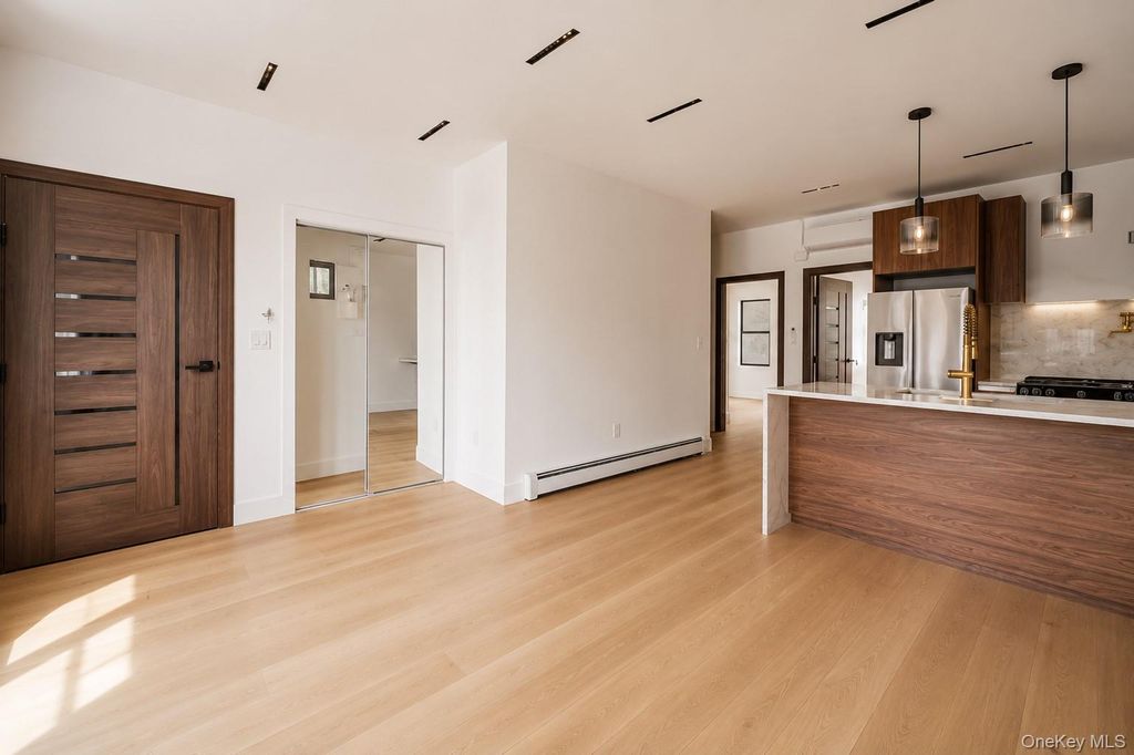 5142 35th Street, Long Island City, NY 11101 — photo 4