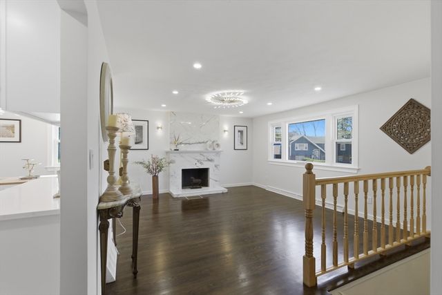 607 Turnpike St, Stoughton, MA 02072