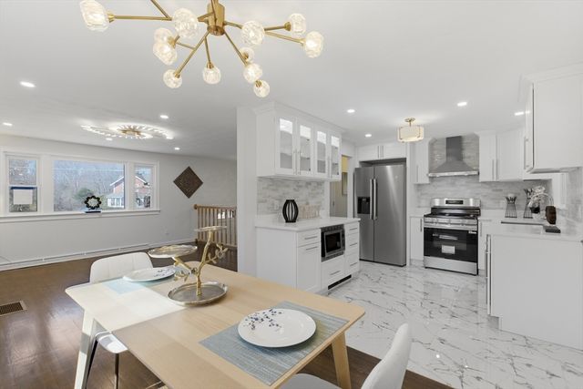 607 Turnpike St, Stoughton, MA 02072