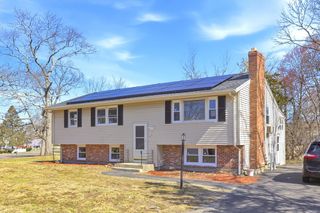 607 Turnpike St, Stoughton, MA 02072