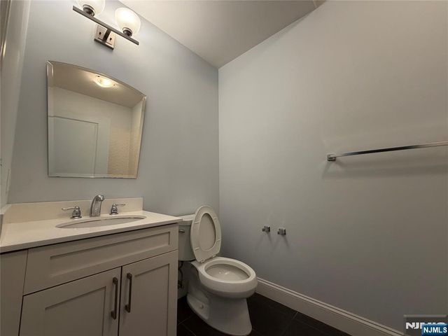 2001 Hudson Terrace 405, Fort Lee, NJ 07024