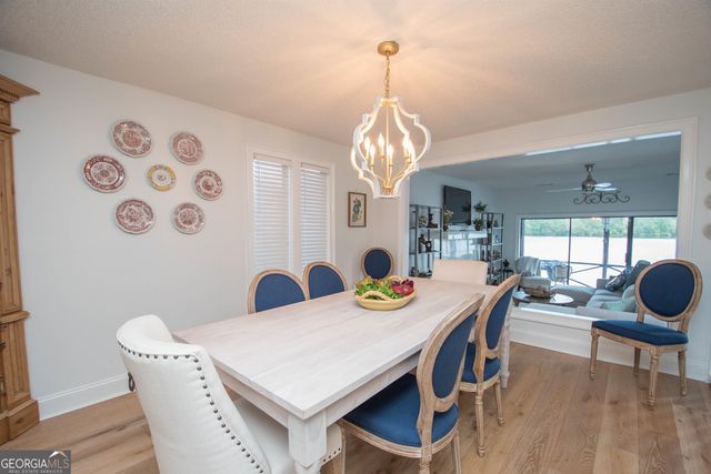 8 Northlake Circle, Peachtree City, GA 30269