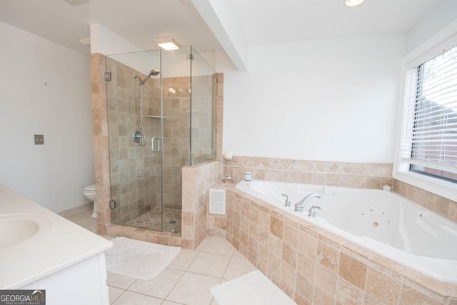 8 Northlake Circle, Peachtree City, GA 30269