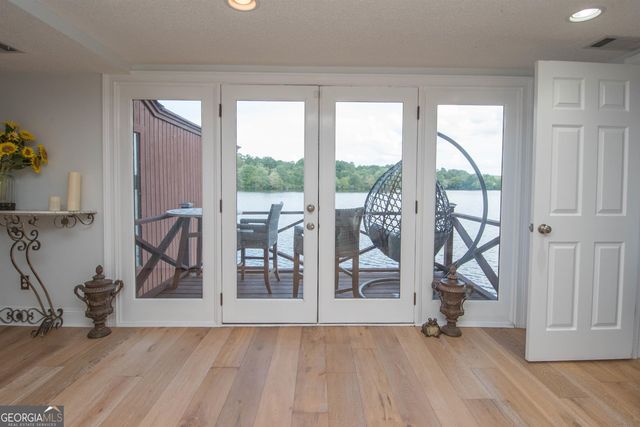 8 Northlake Circle, Peachtree City, GA 30269