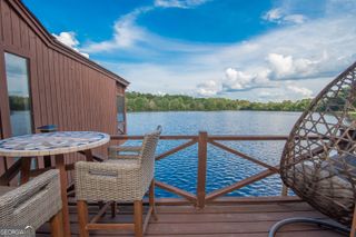 8 Northlake Circle, Peachtree City, GA 30269