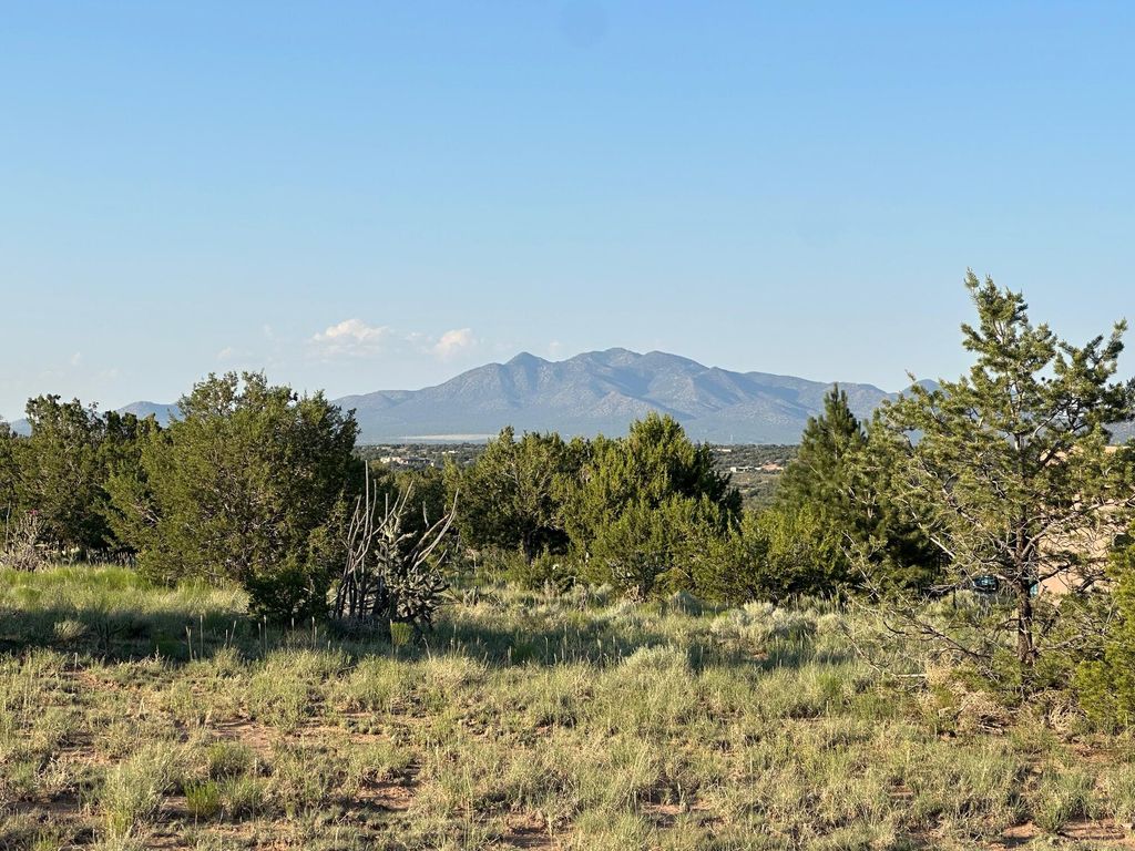10 Kokopelli Court, Sandia Park, NM 87047