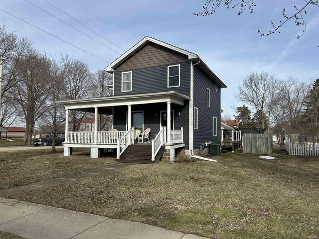 1202 1st Center Avenue, Brodhead, WI 53520