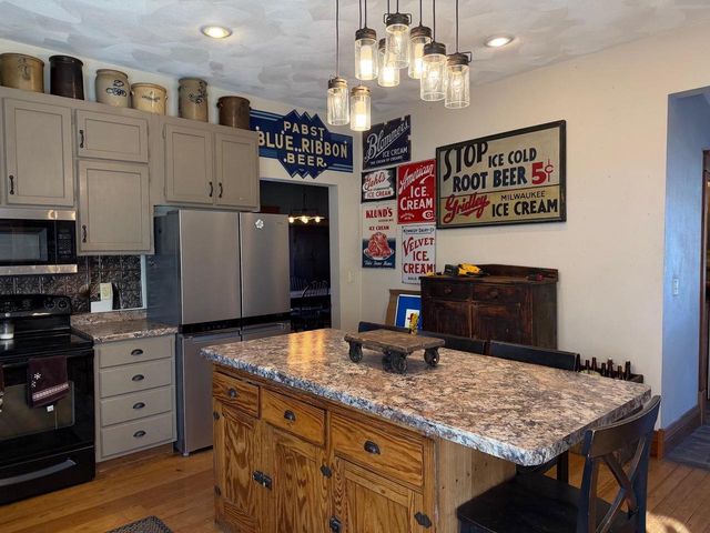 1202 1st Center Avenue, Brodhead, WI 53520