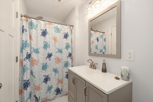 13 Lower Rd, Westford, MA 01886