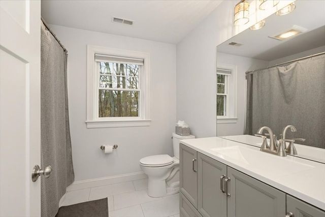 13 Lower Rd, Westford, MA 01886