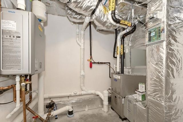 13 Lower Rd, Westford, MA 01886