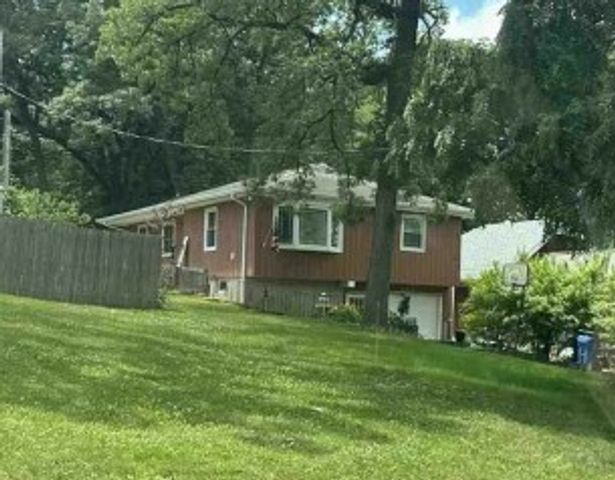 339 Hartman Court, South Elgin, IL 60177