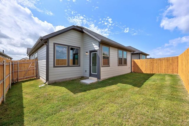 123 Tolo DR, Elgin, TX 78621