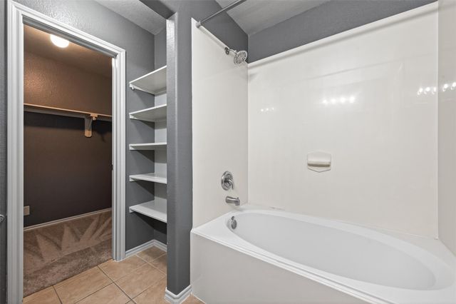 1431 Joy Oaks Lane, Houston, TX 77073