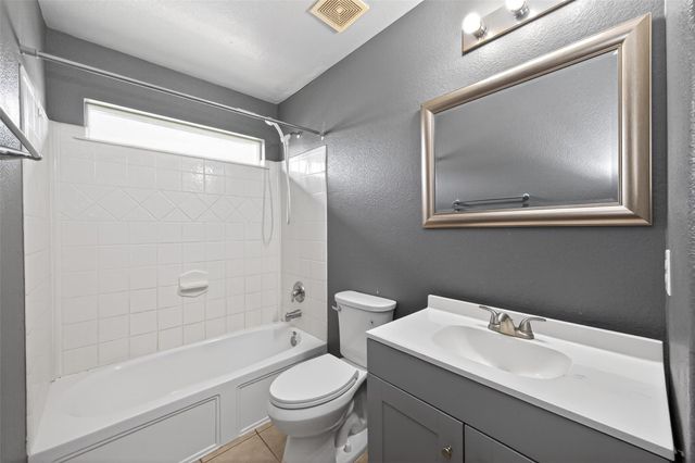 1431 Joy Oaks Lane, Houston, TX 77073