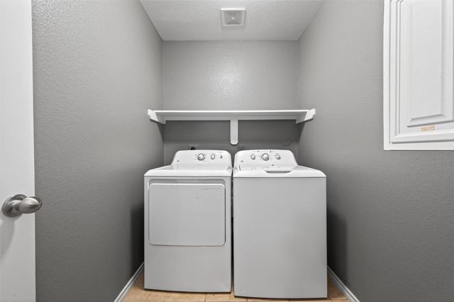 1431 Joy Oaks Lane, Houston, TX 77073