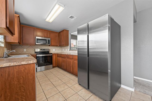 1431 Joy Oaks Lane, Houston, TX 77073